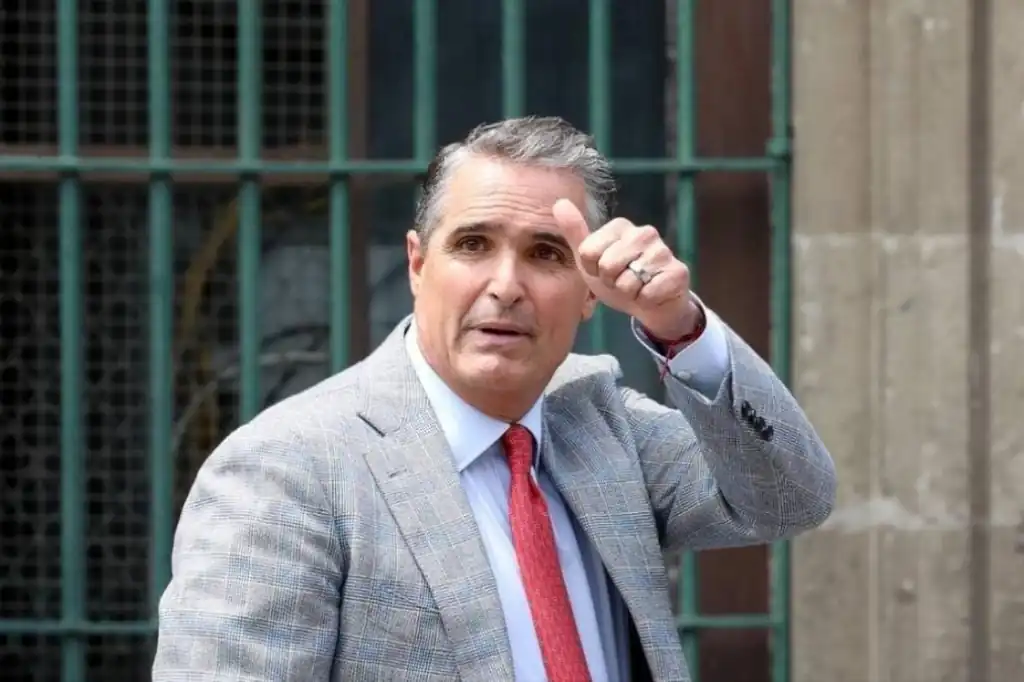 Efectivo de Televisa se dispara 38% y roza los 49 mil mdp