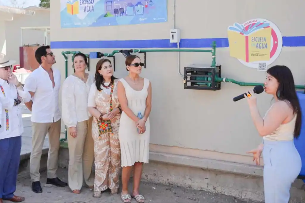 Bernardo Gómez Martínez y Fundación Televisa impulsan acceso al agua en escuelas de Nayarit.