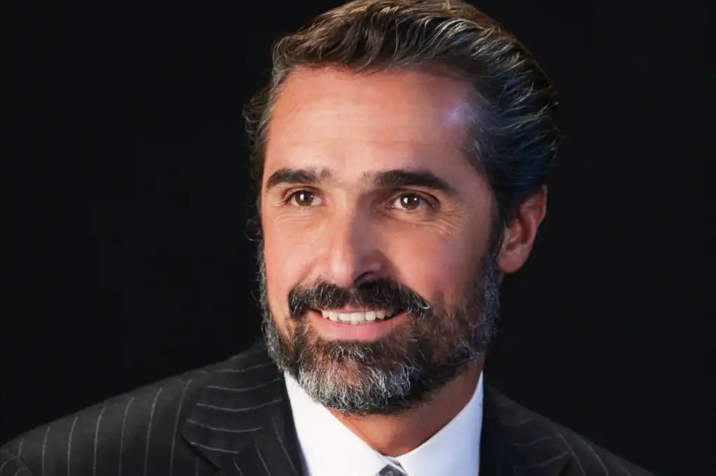 Berbardo Gómez actualmente forma parte del Consejo de Administración de TelevisaUnivision.